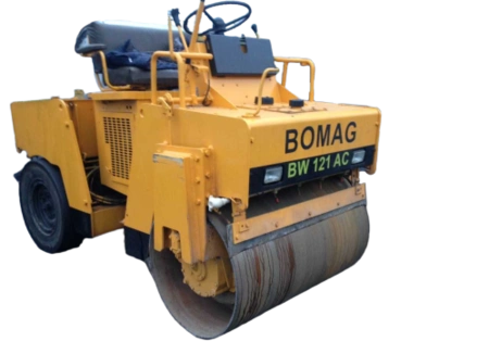 Каток комбинированный 2.7 т Bomag BW 121 AC